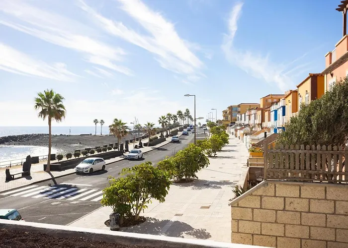 Caletillas Waves & Pool Candelaria