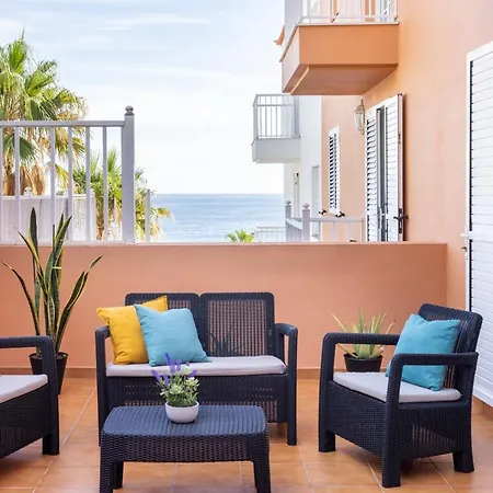 Caletillas Waves & Pool Apartment Candelaria