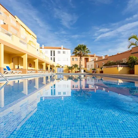 Caletillas Waves & Pool