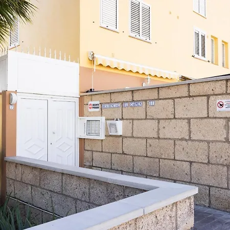 Caletillas Waves & Pool Appartement *